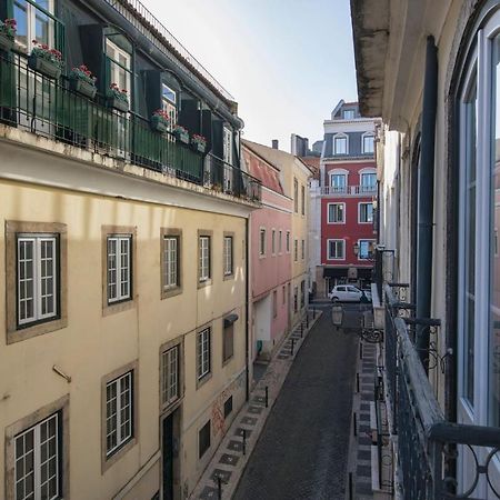 Lovelystay - Chiado 2 Bedroom Charm! Lisboa Dış mekan fotoğraf