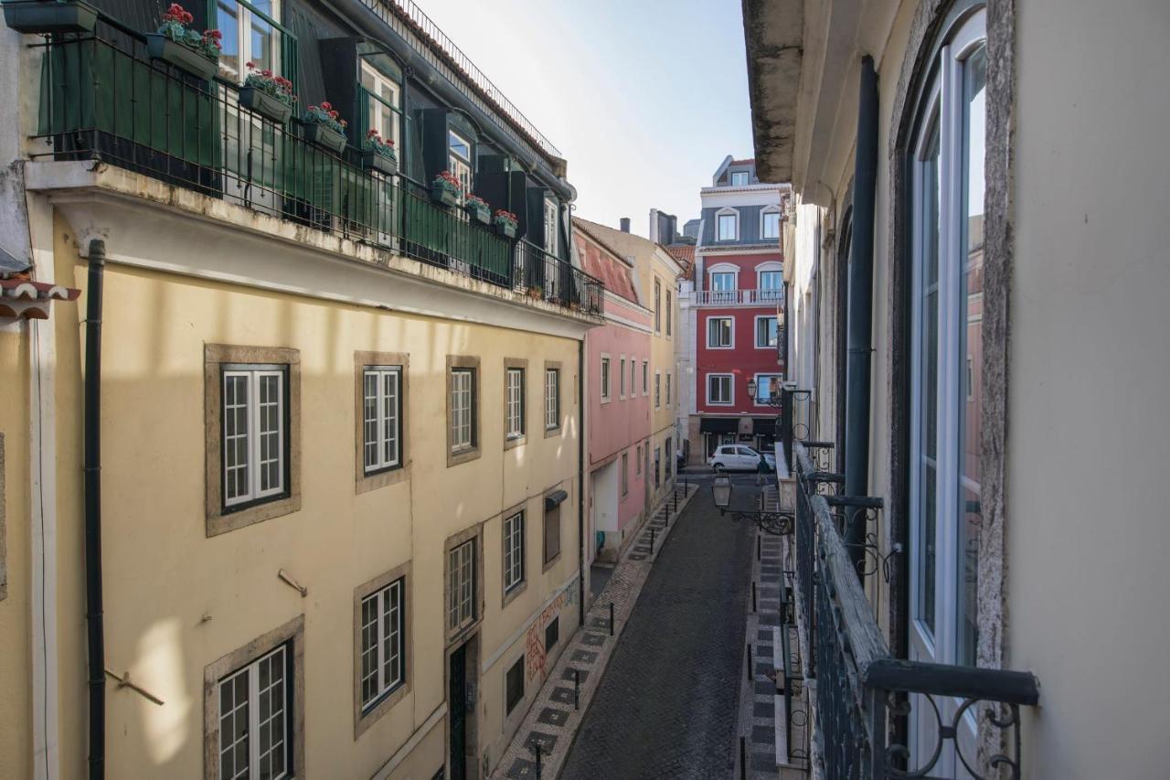 Lovelystay - Chiado 2 Bedroom Charm! Lisboa Dış mekan fotoğraf