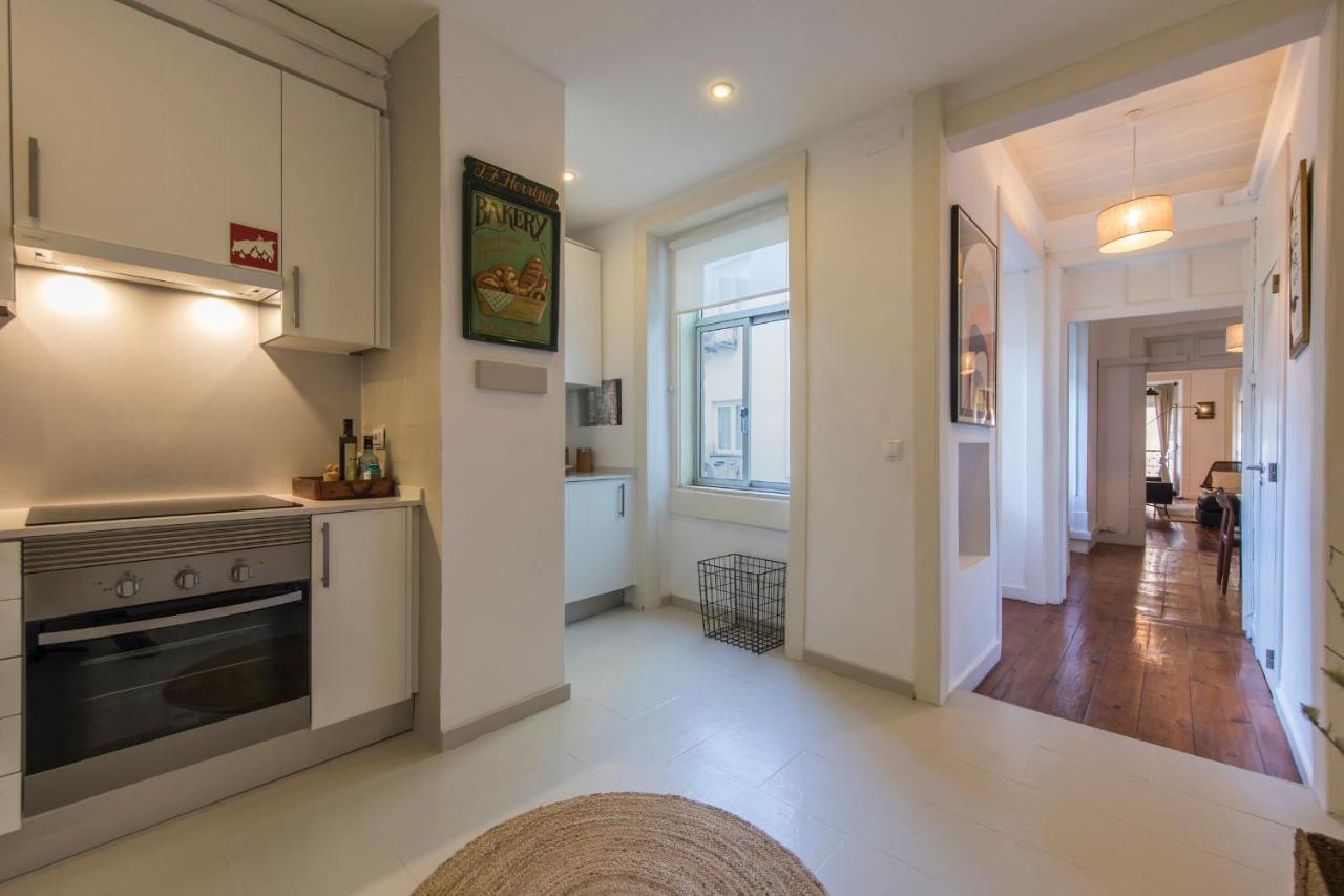 Lovelystay - Chiado 2 Bedroom Charm! Lisboa Dış mekan fotoğraf