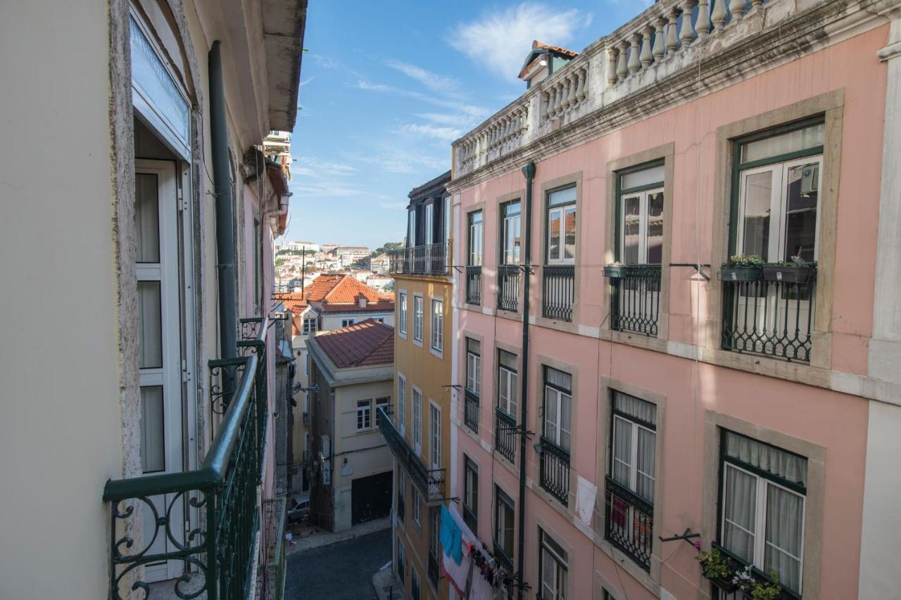 Lovelystay - Chiado 2 Bedroom Charm! Lisboa Dış mekan fotoğraf