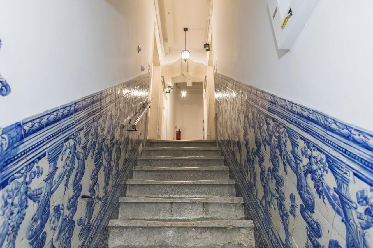 Lovelystay - Chiado 2 Bedroom Charm! Lisboa Dış mekan fotoğraf